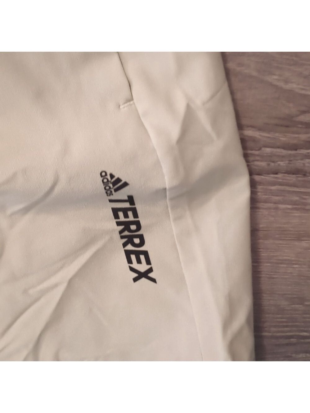 Adidas terrex shorts size medium - Picture 3 of 9